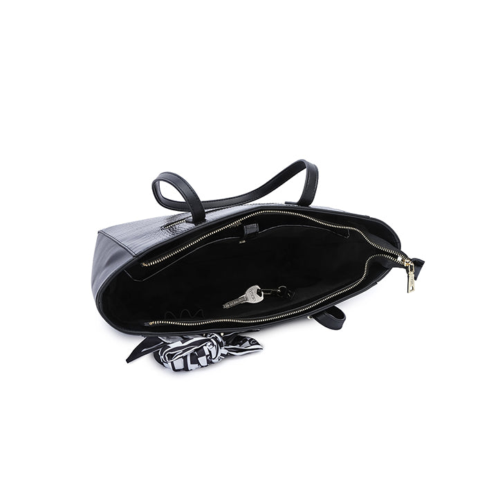 Fyor Shoulder Bags #color_black