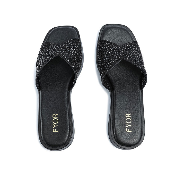 FYOR Flat Sandal #color_black