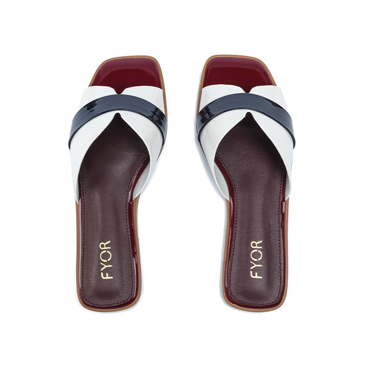 FYOR flat #color_navy