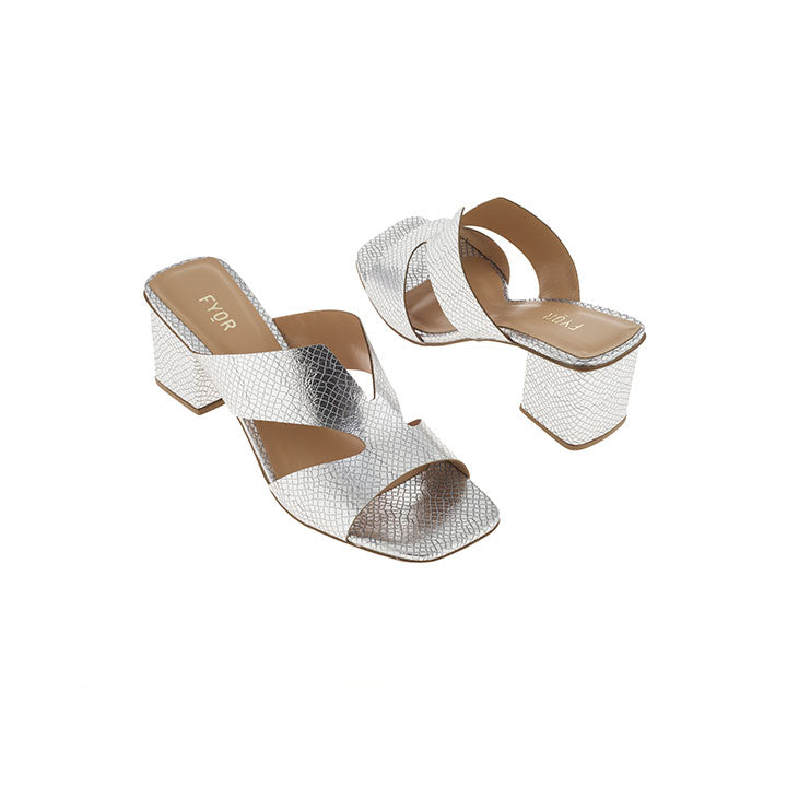 Fyor BCM 138 Box Heel #color_silver
