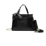 Fyor BD 88 Shoulder Bags #color_black