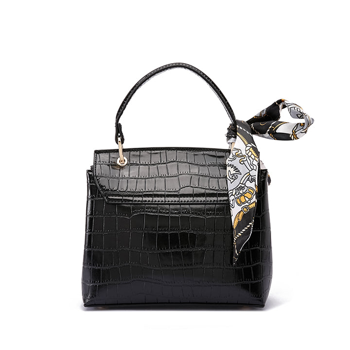 Fyor BD 39 Shoulder Bags #color_black