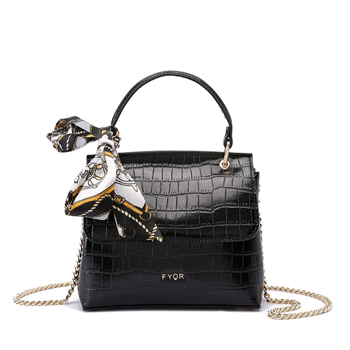Fyor BD 39 Shoulder Bags #color_black