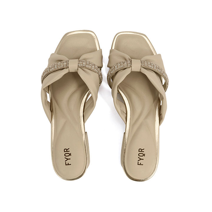 FYOR Box Heel #color_almond