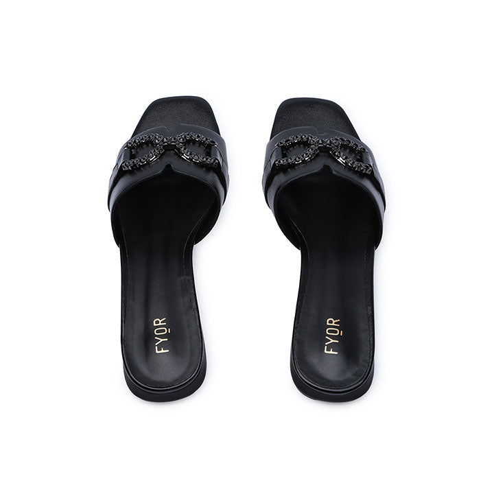 FYOR Flat Sandal #color_black