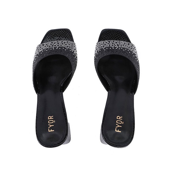 FYOR Box Heel #color_black
