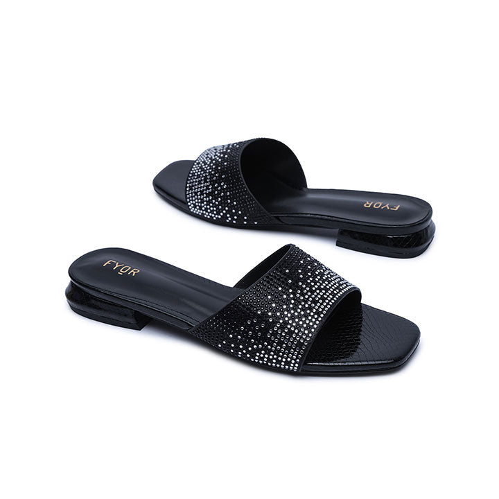 FYOR Flat Sandal #color_black