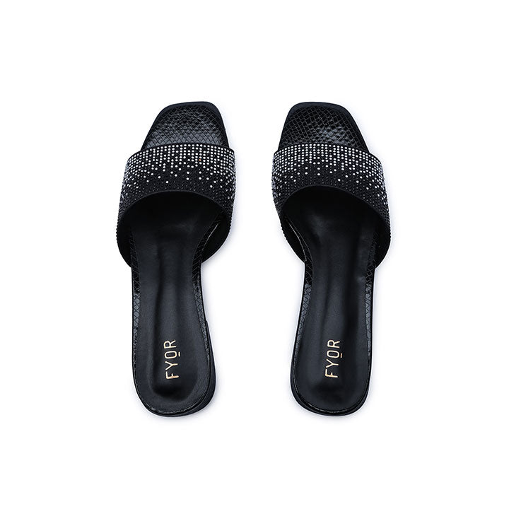 FYOR Flat Sandal #color_black