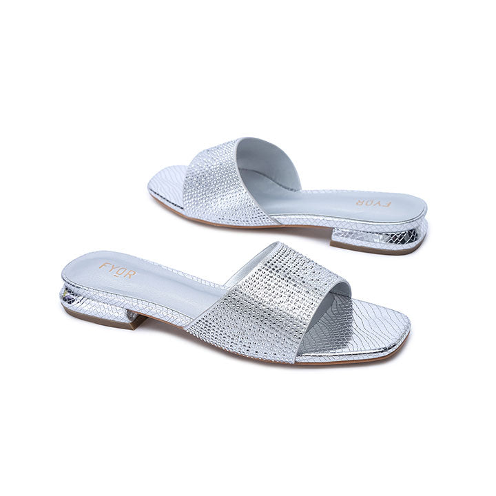 FYOR Flat Sandal #color_silver