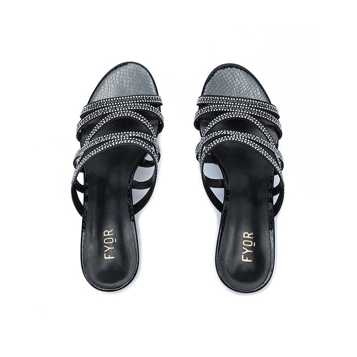 FYOR Box Heel #color_black