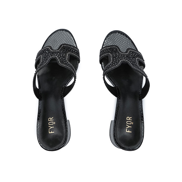 FYOR Box Heel #color_black