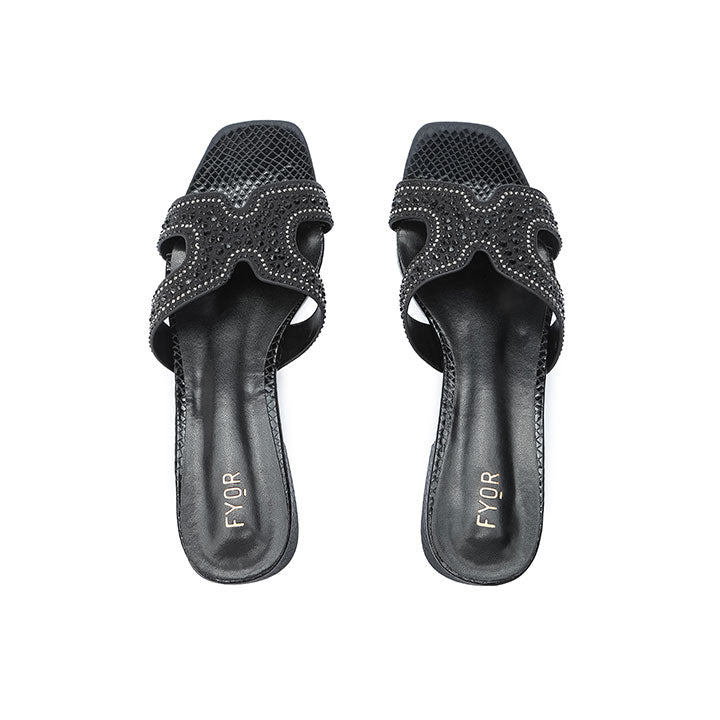 FYOR Flat Sandal #color_black
