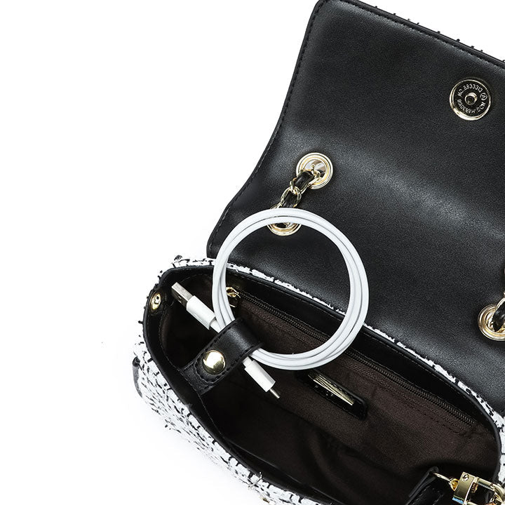 Fyor BD 97 Shoulder Bags #color_white