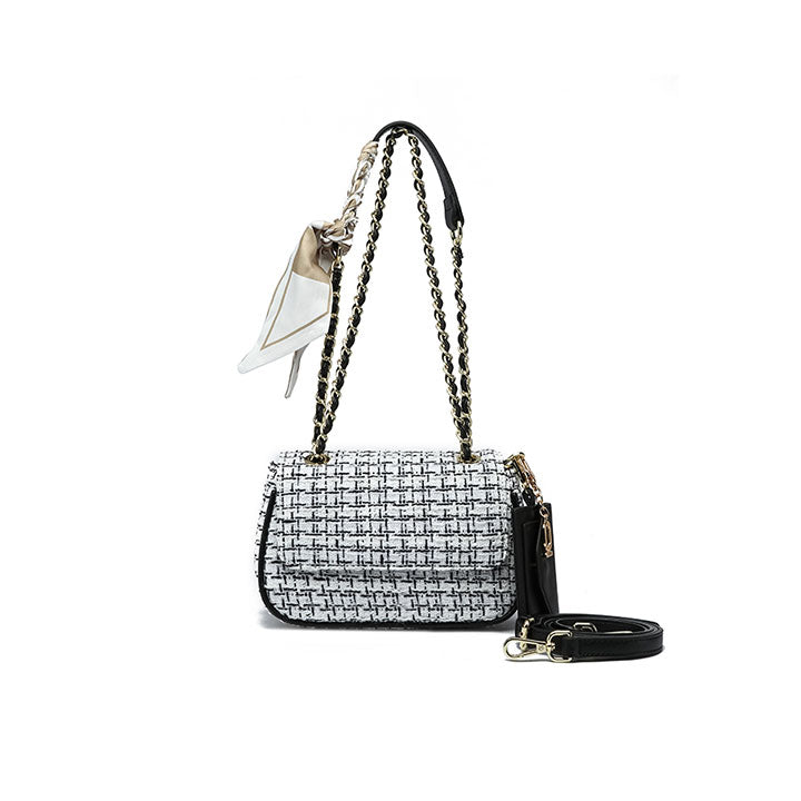 Fyor BD 97 Shoulder Bags #color_white