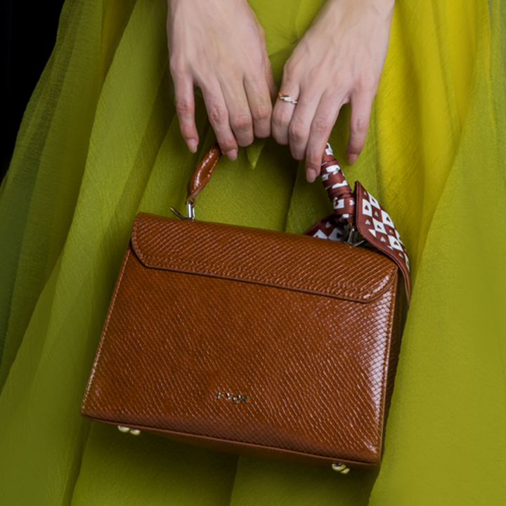 Fyor BD 128 Shoulder Bags #color_brown