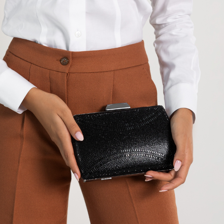 Fyor UB 03 Cross Body Bags #color_black